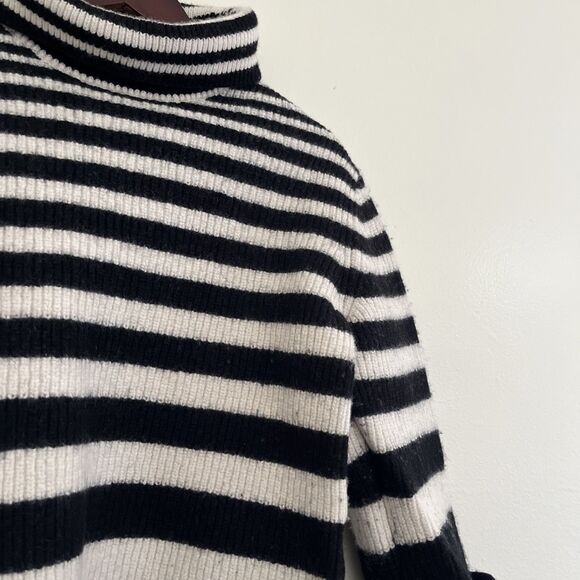 & Other Stories Boxy Heavyweight Striped 3/4 Sleeve Wool Blend Turtleneck- Small - Picture 4 of 8